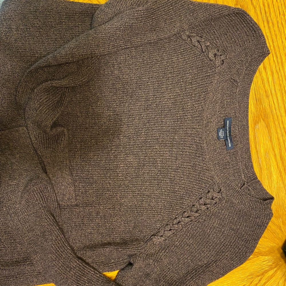 American Eagle Sweater